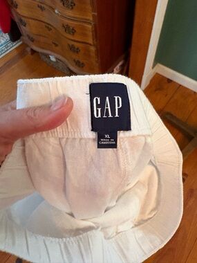 GAP white linen pants